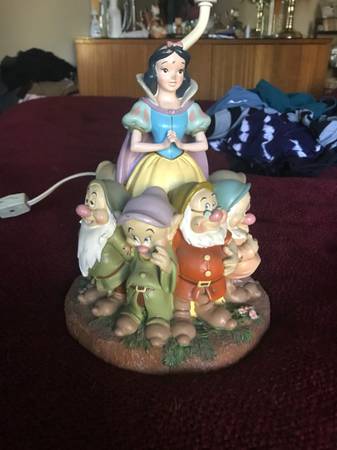 Snow White lamp 1