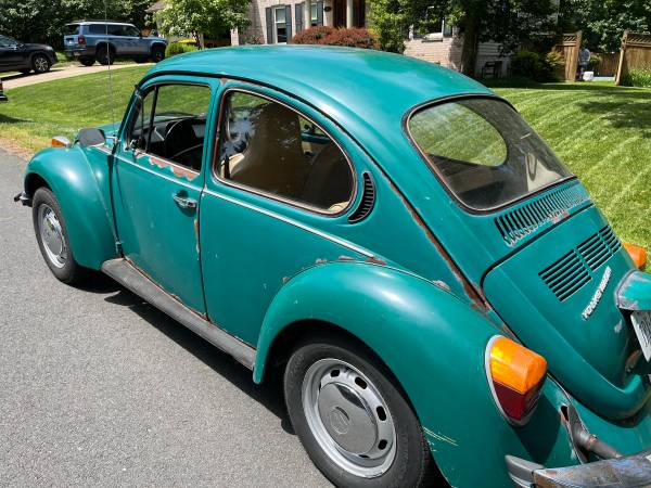 1974 VW Super Beetle con motor original recién reconstruido - $4,250 (Oakton, VA)63616306315777121