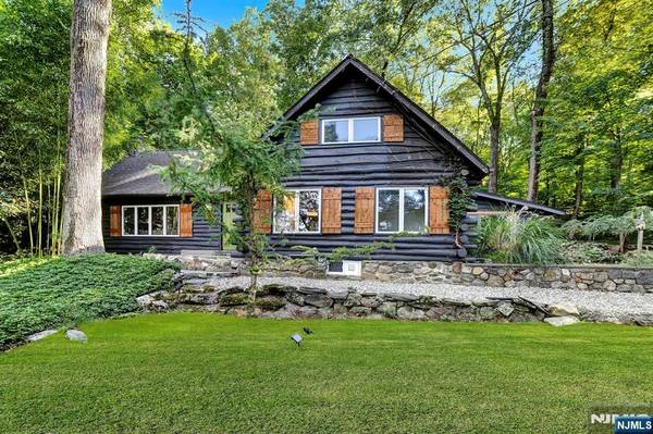 This will definitely get your attention! Home in Sparta. 3 Beds, 2 Baths 1