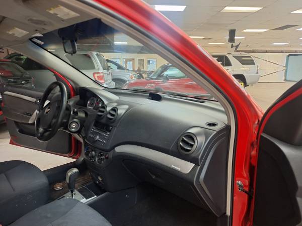 2011 chevy Aveo  ......LOW MILES ..80k MILES !!  .678 755 0651 - $3,900 (ATLANTA)63620757422337123