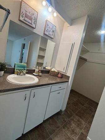 $1,350 / 1br - MOVE IN- only $99 + Close to Playground, Tennis, Hiking & More (Beaverton Tigard)63831537010435122