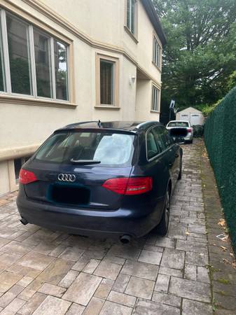 2009 Audi A4 2.0T Avant Quattro Wagon 4D - $6,000 (Brooklyn)63614395004419122