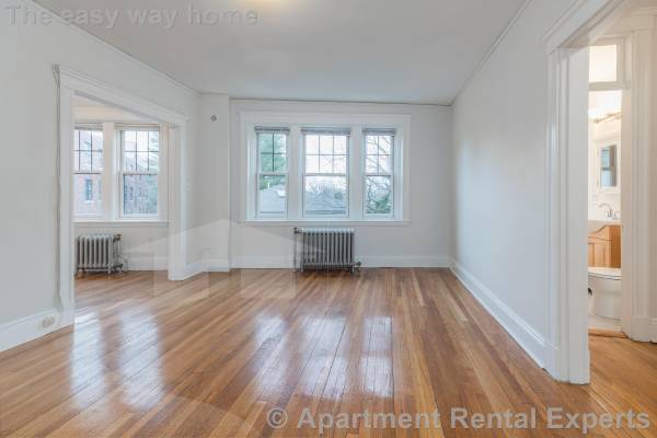 $2,900 / 1br - -- Apartamento Clásico de 1 Habitación -- Cocina Actualizada - A 5 Minutos de Harvard - FOTOS (Plaza Harvard)63655303248259120