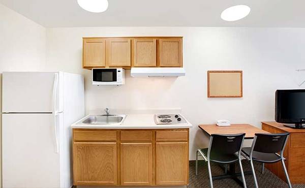 $900 / 1br - Tu estancia ideal: tarifas mensuales asequibles, ¡sin depósito necesario! (5959 W Sam Houston Pkwy S, Houston, TX)63924041481730124
