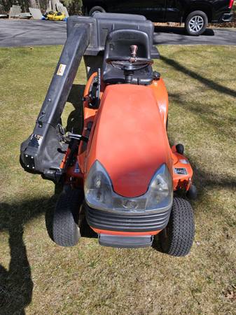 Cortacésped Kubota T1670 hidrostático de 48" y 17,5 HP - $2.900 (Sudbury)63471244570243123
