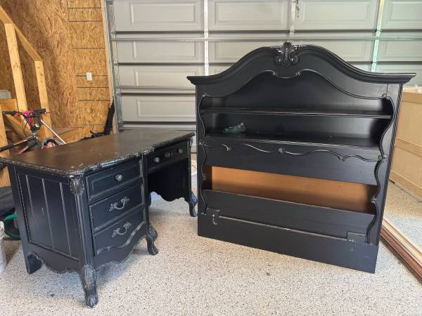 Desk & hutch (hutch can also be a tein headboard 1