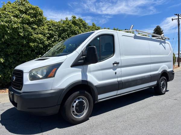 2015 FORD TRANSIT 250, BASE LARGA, UN SOLO DUEÑO, V6, ESTANTES, RACK, EN BUEN ESTADO - $14,995 (¡MANEJA UN POCO, AHORRA MUCHO EN SAN JOSÉ! FINANCIAMOS CON MAL CRÉDITO)63469607614081122