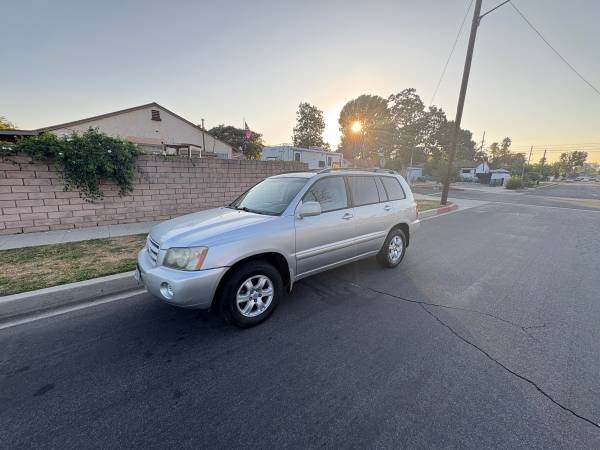 2003 toyota highlander - $2,300 (reseda)63470773729923122