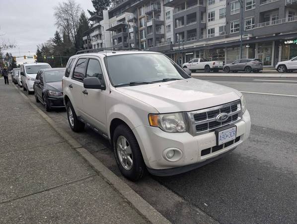 2010 Ford Escape 4WD 1