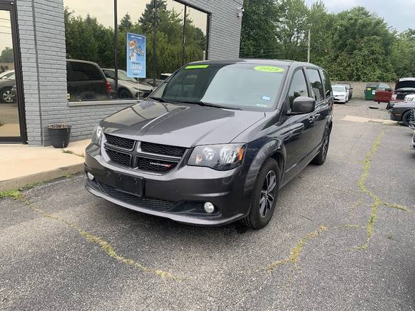2018 DODGE GRAND CARAVAN - $6,495 (CHESTERFIELD)63488137062401121