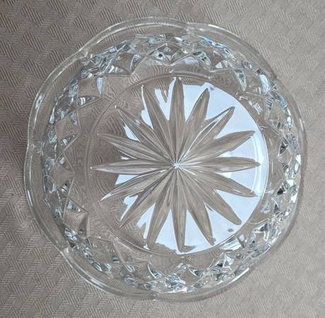 Gorham Crystal Scalloped Rim Bowl 1