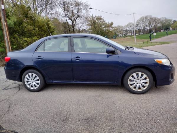 2013 toyota corolla LE - $8,000 (Westwood)63618139501185120