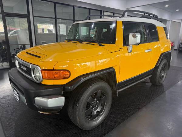 2007 Toyota FJ Cruiser Sport Utility 2D V6, 4.0 Liter - CUDL CERTIFIED - $11995.0063435628173315121