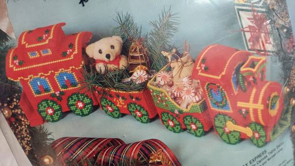 Plastic Canvas Holiday Train Kit 1