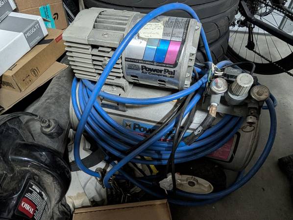 Campbell Hausfeld PowerPal Electric Air Compressor 200PSI +Tools +Hose 1