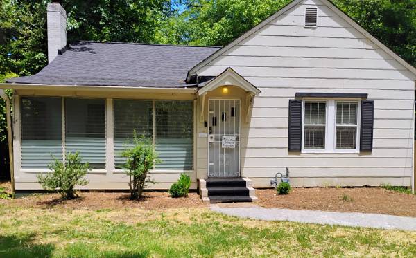 Kirkwood /Intown Bungalow w/Sunroom/Emory 4mi Decatur Fenced Yard! 1