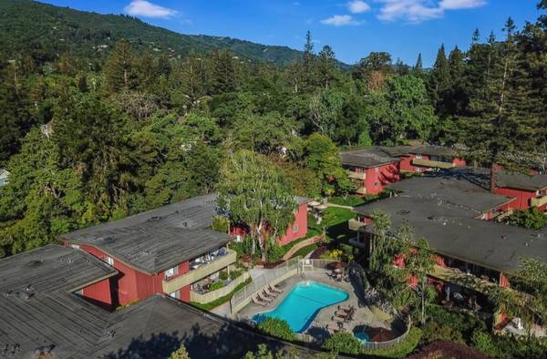 $4,395 / 2br - 1114ft2 - Bay Tree Apartments Steps from Shops Dining and Downtown Fun (los gatos)63880130265857123