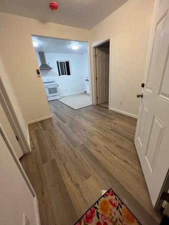 $2,290 / 2br - Hayward 2 bed/1bath with two parking spots (hayward / castro valley)63657896151299123