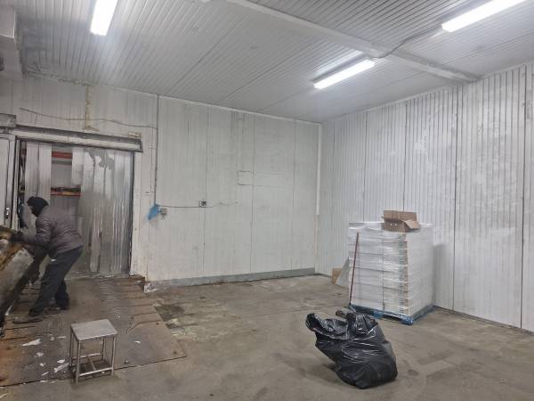 $11,999 / 5000ft2 - REFRIGERATOR WAREHOUSE FOR RENT IN GOWANUS -DRIVE INN -FREEZERS (PRICE ITS NEGOTIABLE)63788832086017121