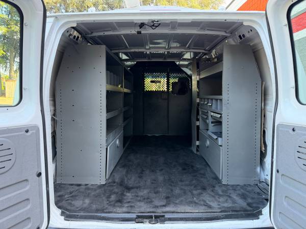 2013 Ford E-250 ECONOLINE XL - Photo 12
