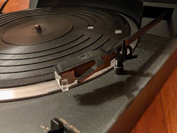 Garrard Model 1212 Full-Automatic Turntable - $3063439068271747124