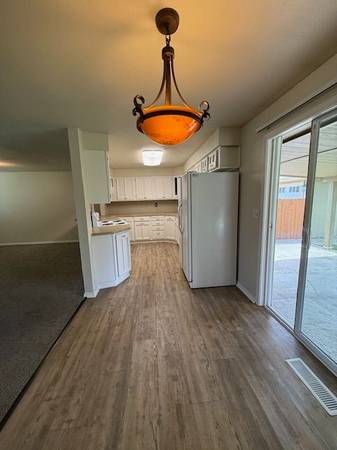 $1,925 / 3br - 1300ft2 - 1628 Wallace (Moses Lake)63793087287555120