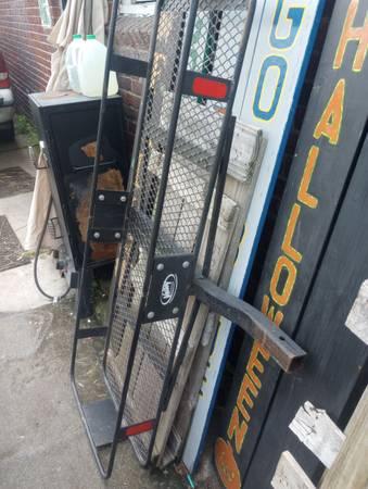 Cargo carrier 500 lb cap 1
