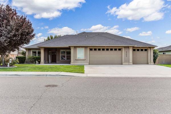 $535,000 / 4br - 2064ft2 - Open House - Saturday, October 25, 2025 11:30-1:00 (First Place, Pasco)64171131124097120