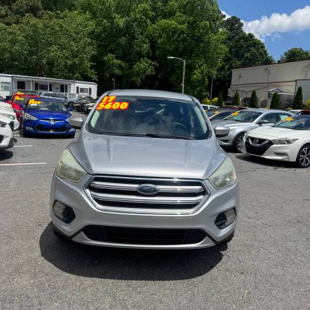 2017 FORD ESCAPE SE *BUY HERE PAY HERE* (919)243-1060 - $5,600 (Clayton)63470076942849124
