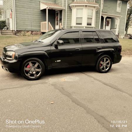 2008 Chevy trailblazer ss 1