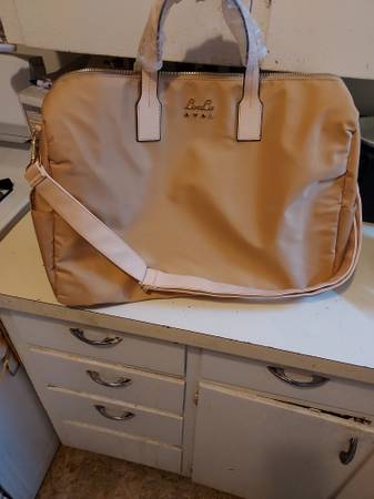 Selling one Brand NEW large hand bag w/strap 1