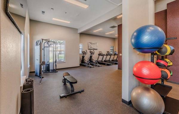 $1,907 / 4br - 1300ft2 - Set the stage for endless memories: Our 4 BR, 2 BA beckons! (Dallas)63796375847809122