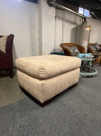 Cream ottoman 1