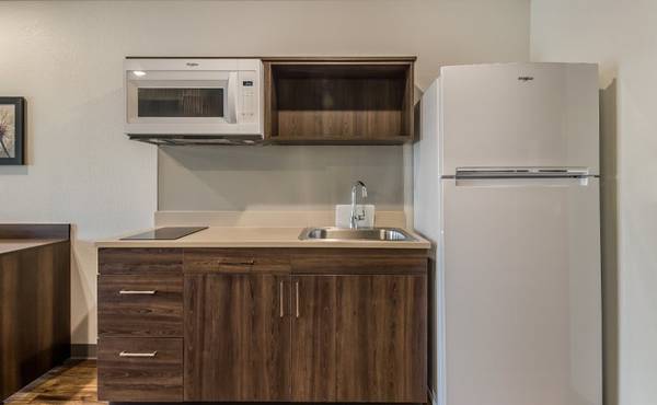 $1,400 / 1br - Flexibilidad de Mes a Mes - ¡Sin Contrato, Sin Depósito, Sin Compromiso Largo! (1980 Kelley Court, Libertyville, IL)63898473929219122