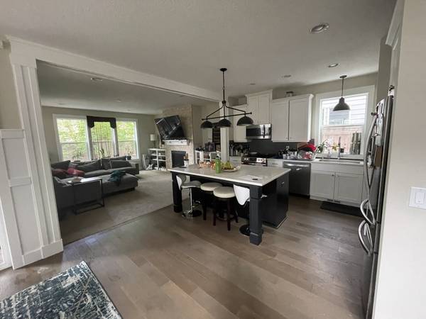 $850 / 4br - 2700ft2 - Private room for Nov till february, Monthly contract (Portland)64218946554627123