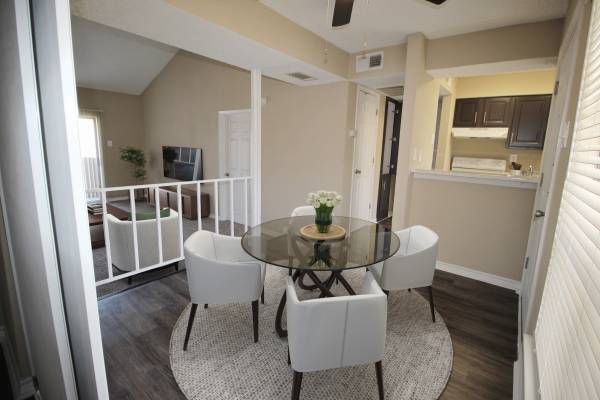 $850 / 486ft2 - NEED A COZY PLACE? (5951 Melody Lane Dallas, TX)63796257561091124