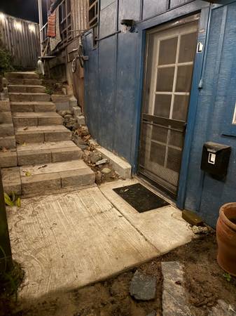 Super Spacious Mountain Spot (1:1 - ready now/pet ok) 1