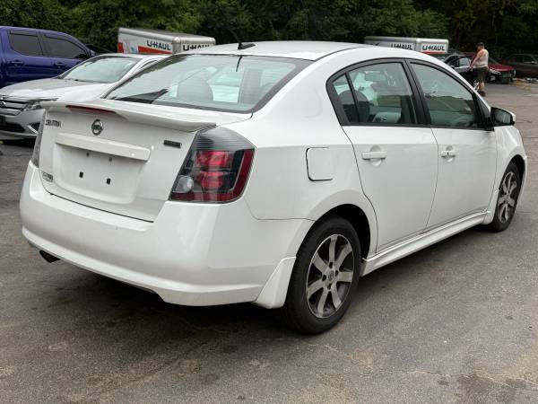 2012 Nissan sentra - $4,200 (North Kingstown)63470589832579123