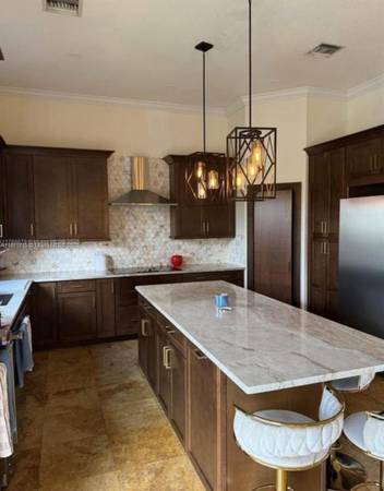 $4,000 / 4br - 2792ft2 - 🎯 HOMSTEAD BASE: 4/3  Great Unit  Discover Your Dream Home In (Homstead Base)64051005932801121