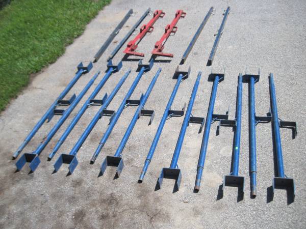 Wall bracket staging bracket guard rail posts 1