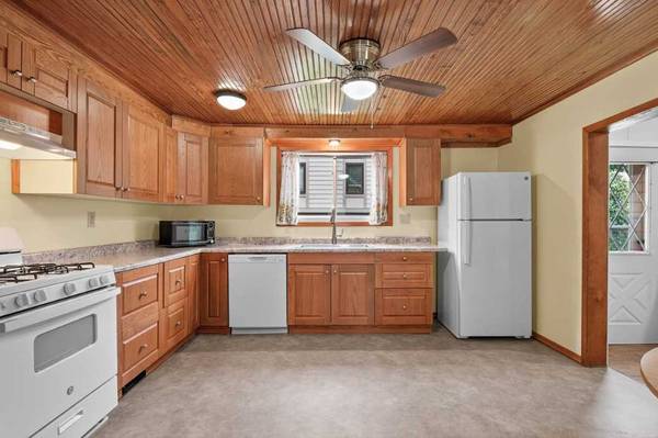 $970 / 2br - Beautifully Maintained 2 Bedroom 1 Bath Home – Must See (Minneapolis, MN)63797857200643121
