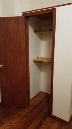$825 / 115ft2 - Habitación amueblada de tamaño mediano con una ventana grande y ventilador de techo (Brooklyn)63661204317697123