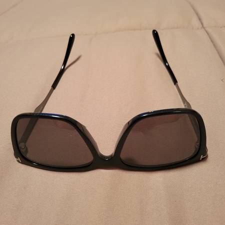👓 Tom Ford brand sunglasses 1