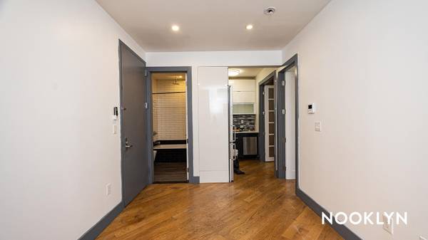 $5,200 / 3br - Brillante Joya en Williamsburg con Claraboya y Dormitorios Espaciosos (Williamsburg)63788481854465120