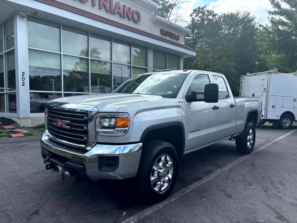 2019 GMC Sierra 2500HD 4X4 CABINA DOBLE 6.0L V8 SOLO GASOLINA 48K MILLAS ¡ESTUPENDA! **FINA - $29,994 (+ MASTRIANOS DIESELLAND)63486379552771121