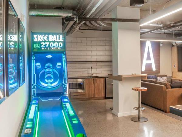 $1,999 / 1br - 639ft2 - Estudio acogedor con acabados de alta gama, oferta por tiempo limitado (Seattle)63688443847041120