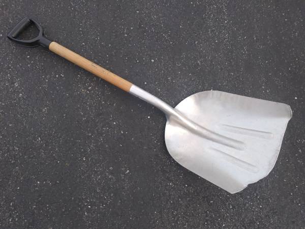 Aluminum Shovel 1