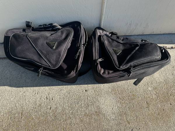 Triumph Soft Saddle Bags 1
