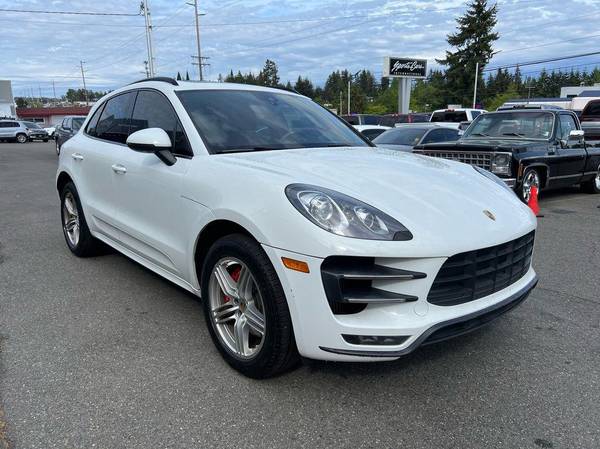 2015 Porsche Macan Turbo - $18,999 (+ Sports Cars International - Lynnwood)63497513553411124