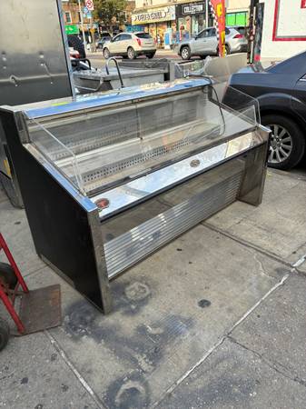6 Ft open Case Refrigerator restaurant equipment 1